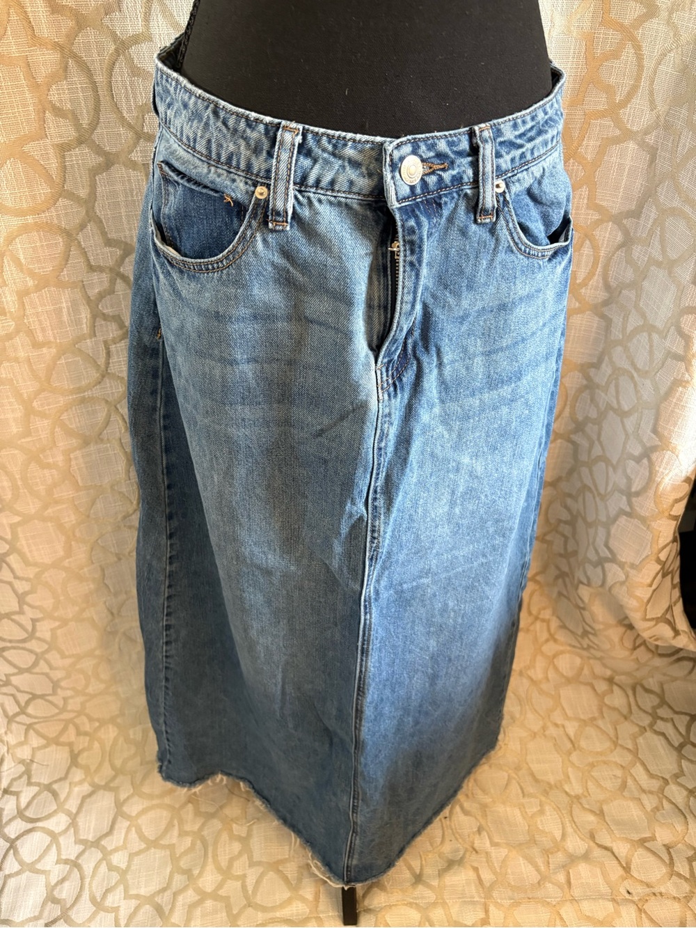 Ashley Mason Light Blue Denim Skirt - Picture 3 of 6